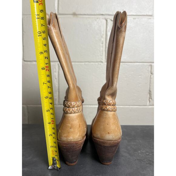 Town & Country 7.5 Beige Women Heel Boots Made In Brazil - Picture 3 of 6